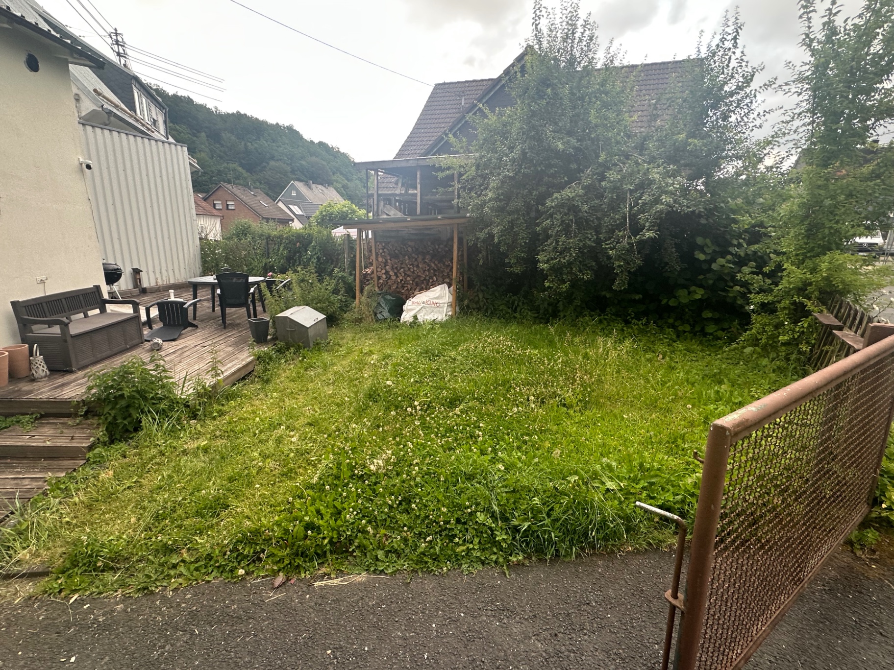 Gartenpflege komplett – vorher